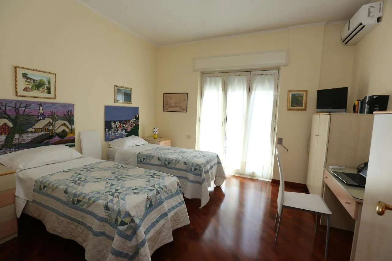 Bed & Breakfast Bed and Breakfast A Casa di Marta Napoli